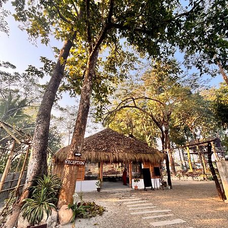 Happy Lemon Tree Lodge Sauraha Luaran gambar