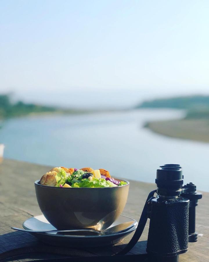 Happy Lemon Tree Lodge Sauraha Luaran gambar